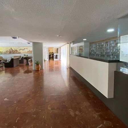 Apt Centrico Con Vistas Y Piscinas Benalmádena Exterior photo
