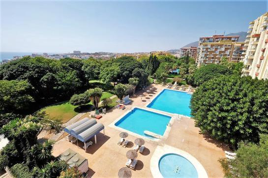 Apt Centrico Con Vistas Y Piscinas Benalmádena Exterior photo