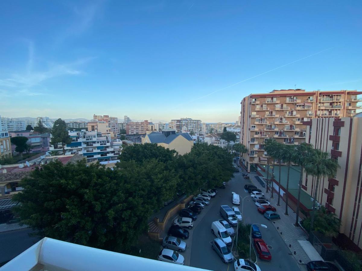 Apt Centrico Con Vistas Y Piscinas Benalmádena Exterior photo