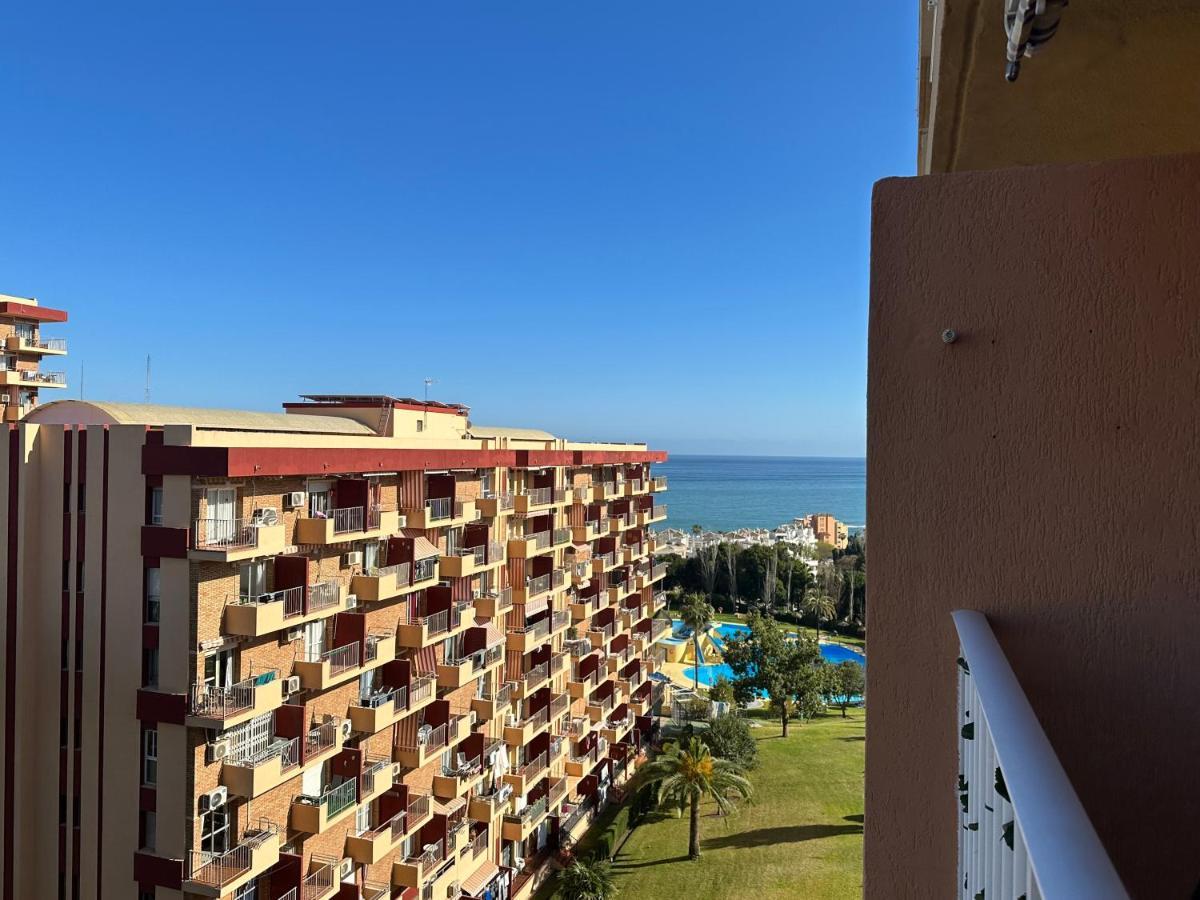 Apt Centrico Con Vistas Y Piscinas Benalmádena Exterior photo