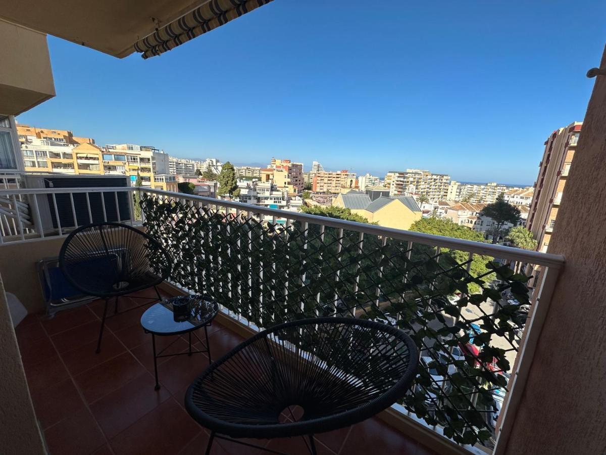Apt Centrico Con Vistas Y Piscinas Benalmádena Exterior photo