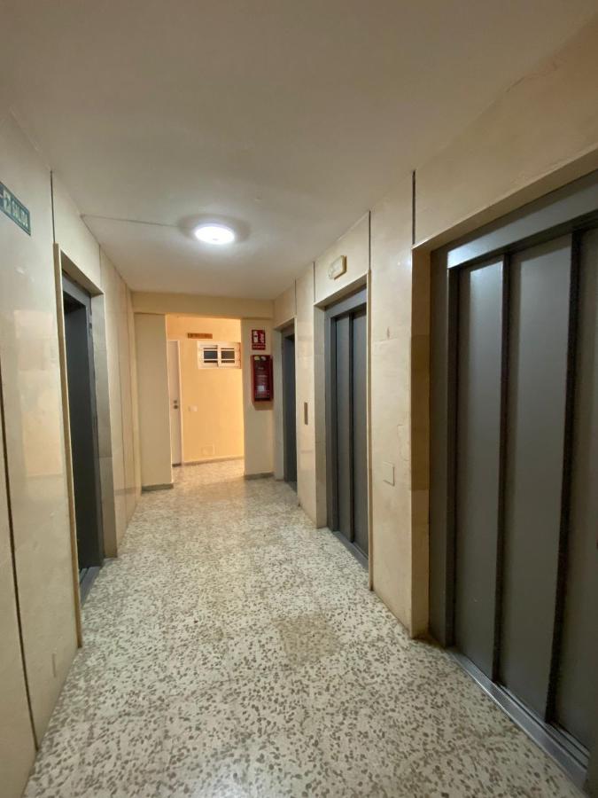 Apt Centrico Con Vistas Y Piscinas Benalmádena Exterior photo