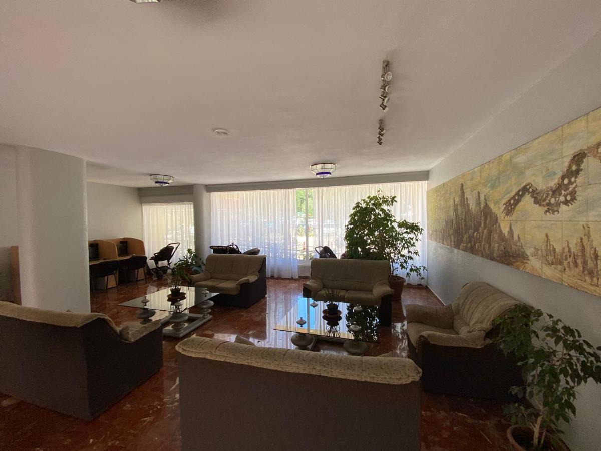 Apt Centrico Con Vistas Y Piscinas Benalmádena Exterior photo
